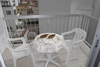Palm Sea Beach Hotel Apartments Larnaca