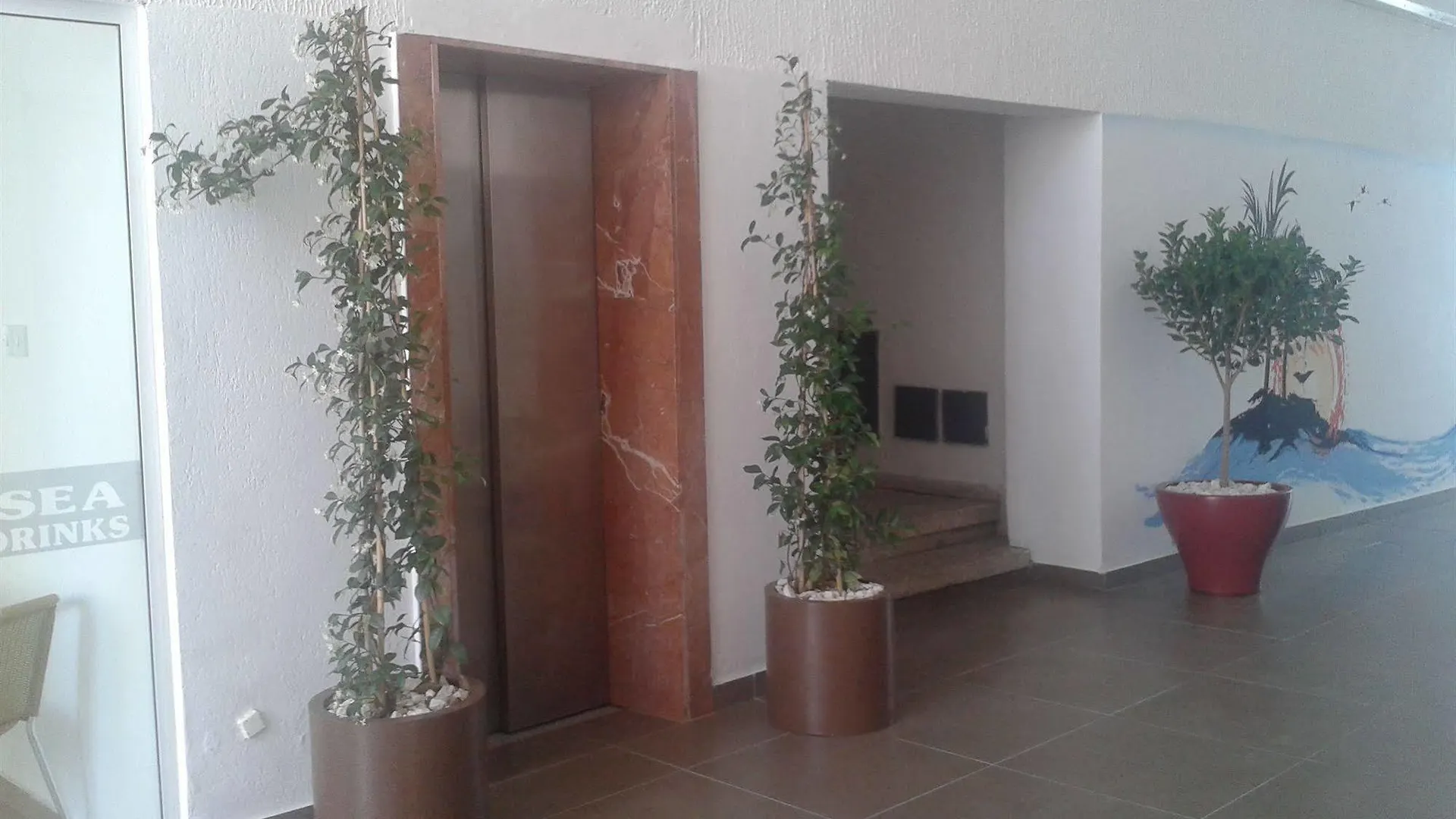 *****  Palm Sea Beach Hotel Apartments Larnaca Cyprus