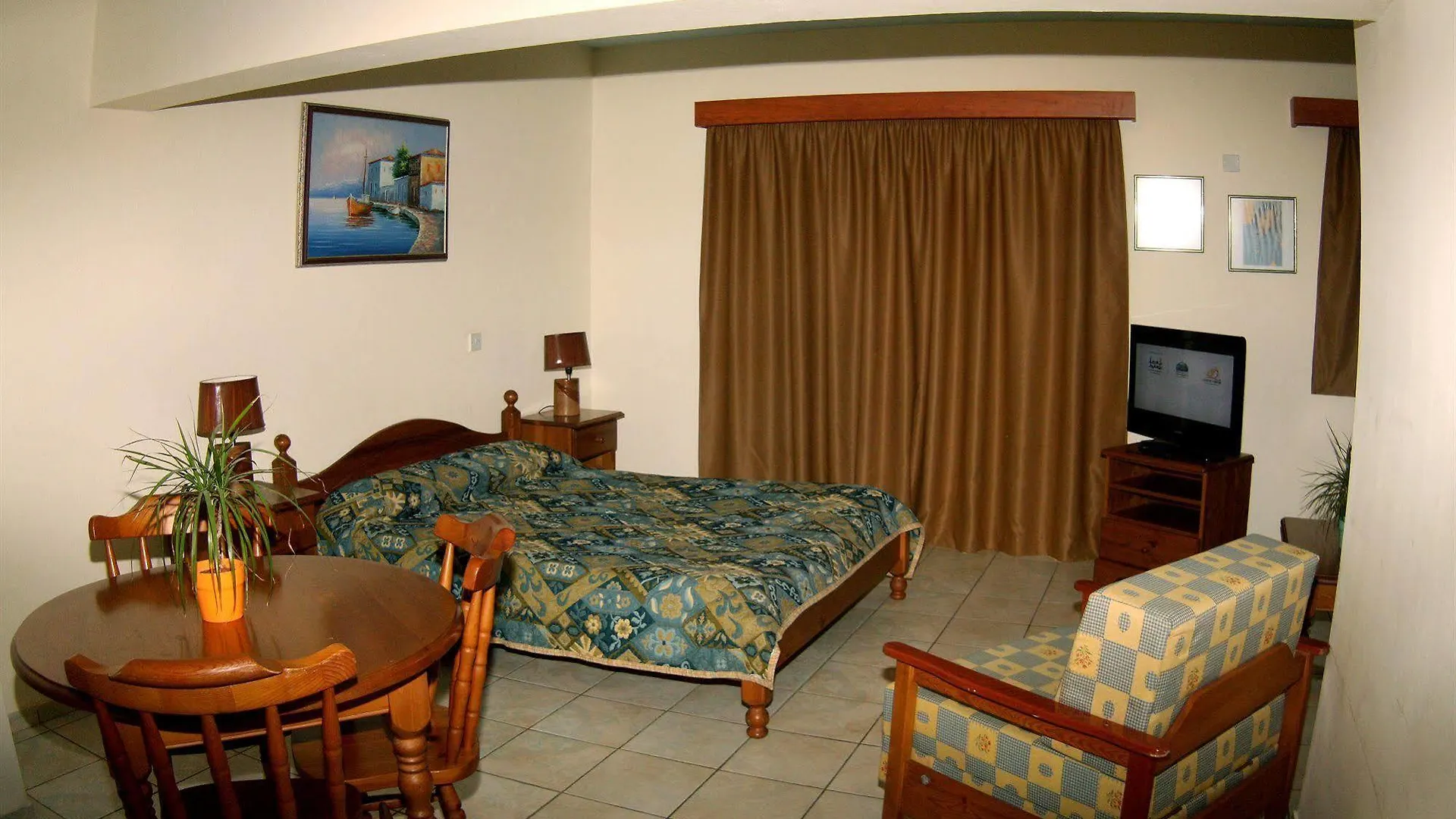 Palm Sea Beach Hotel Apartments Larnaca 5*,  Cyprus