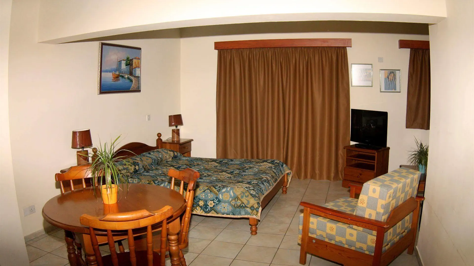 Palm Sea Beach Hotel Apartments Larnaca